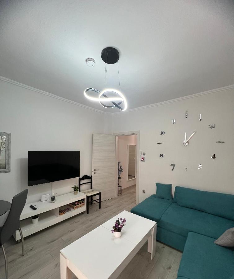 Serres City Center Modern Apartment Eksteriør billede